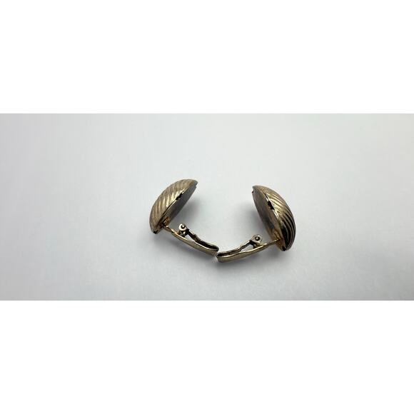 Vintage 50s MARINO Silver Tone Ribbed Dome Clip On Earrings Mid Century - Picture 6 of 9